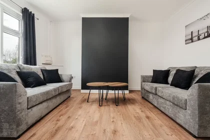 Entire apartment at MacDonald Avenue, Farnworth, image 2 of 10