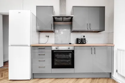 Apartamento inteiro em MacDonald Avenue, Farnworth, imagem 7 de 10