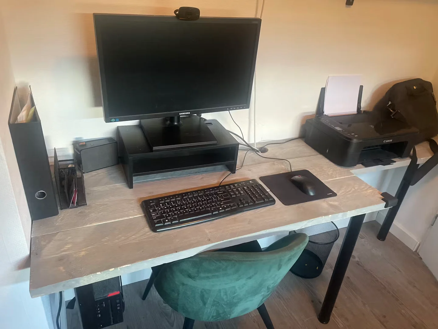 Habitación estudiantil amplia y cómoda en