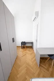 Shared room at Via Sopramuro, Centro Storico, image 4 of 10
