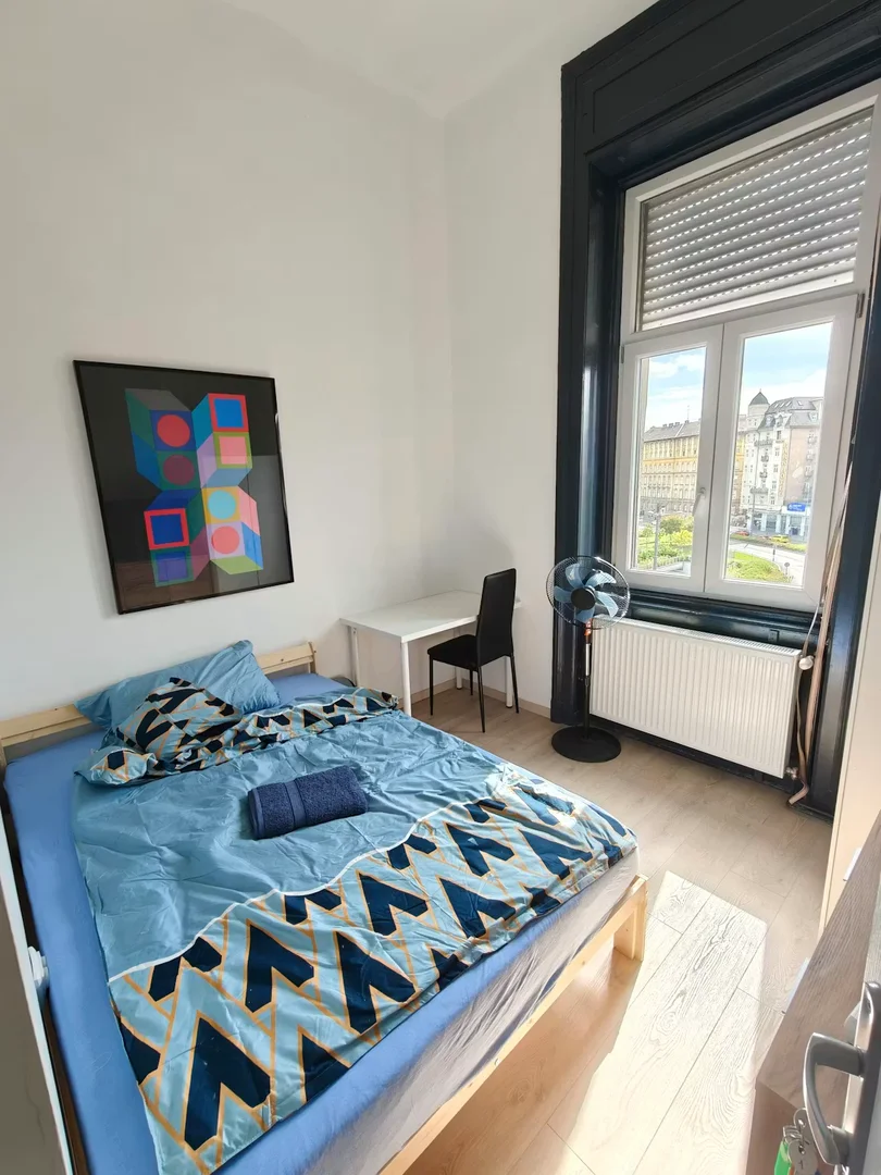 Quarto amigo do estudante em  com comodidades modernas