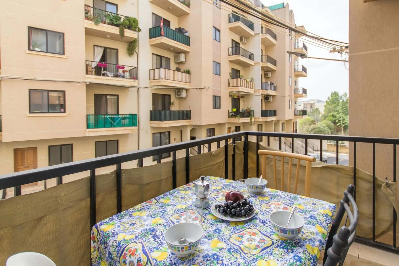 Apartamento totalmente mobilado em Malta