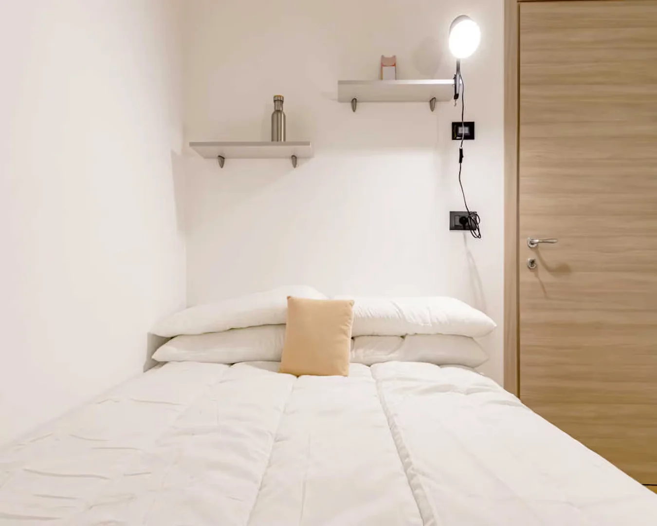 Camera accogliente per studenti disponibile a 