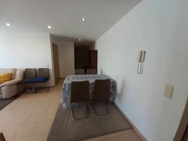 Apartamento inteiro em Rua da Guiné Bissau, Faro, imagem 3 de 10