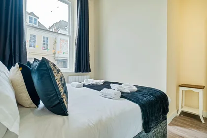Entire apartment at High Street, Canterbury, image 10 of 10