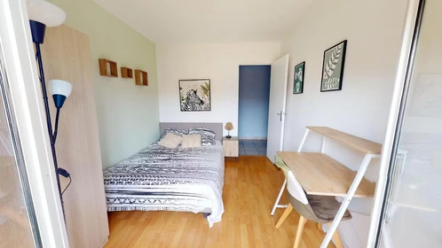 Quarto barato em Saint-etienne