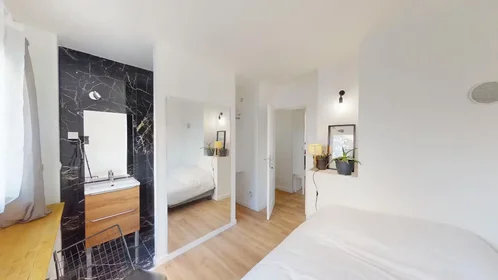 Stanza privata in Rue d'Etrembières, , immagine 4 di 10