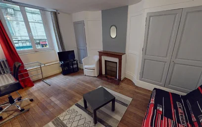 Private room at 9 Rue François Chénieux, image 1 of 44