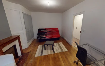 Private room at 9 Rue François Chénieux, image 22 of 44