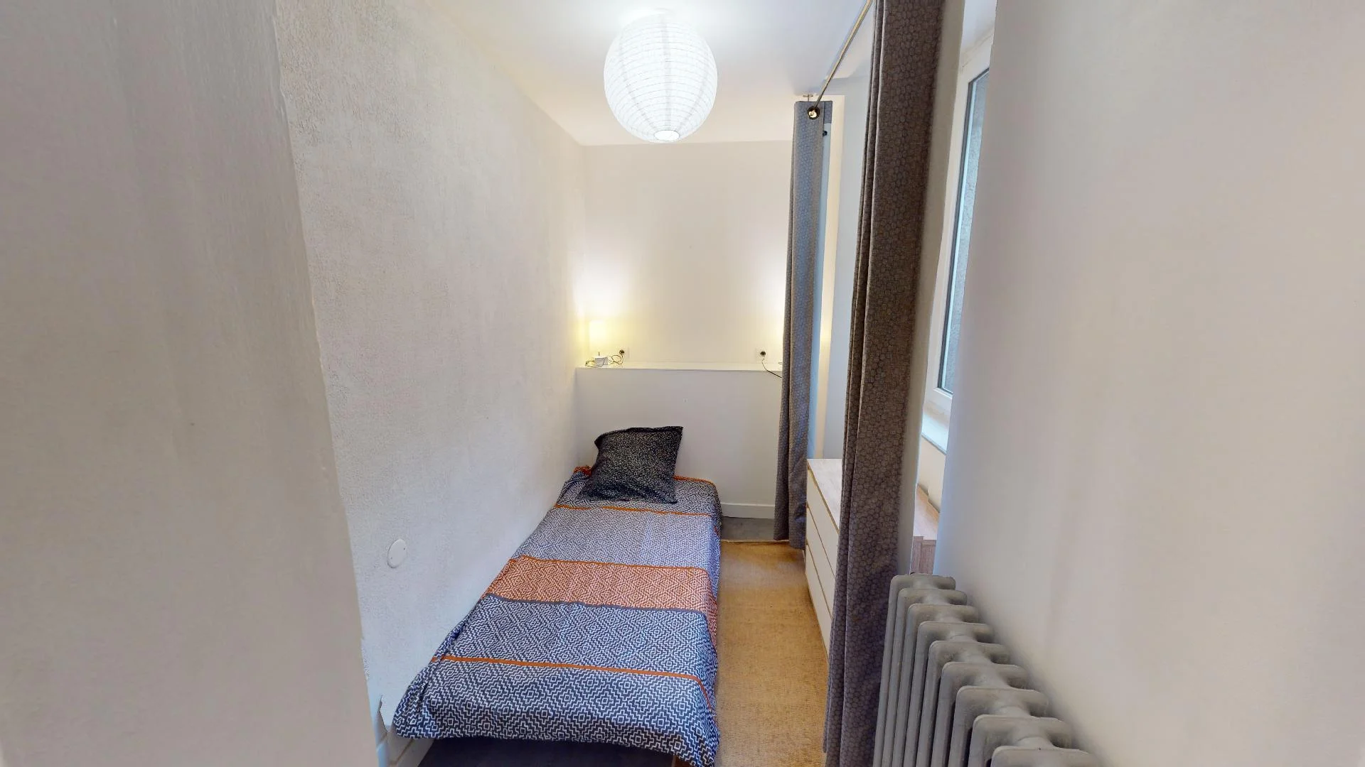Comfortable and spacious student room in 