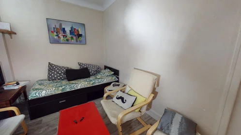 Private room at 45 Boulevard Gambetta, image 26 of 28