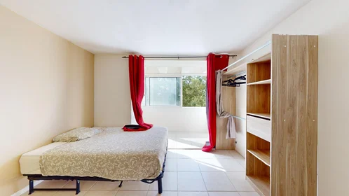 Privatzimmer in der 27 bis Avenue De La Trillade, bild 1 von 10