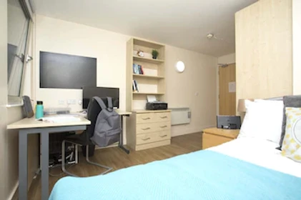 Quarto para alugar com cama de casal em Manchester