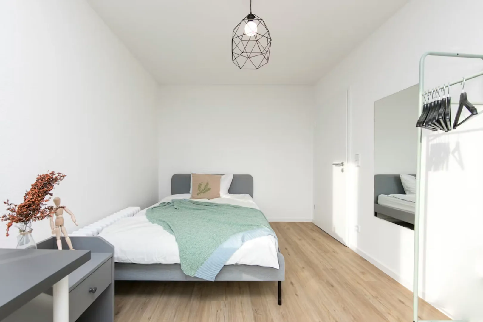 Habitación asequible para estudiantes con buena iluminación en 