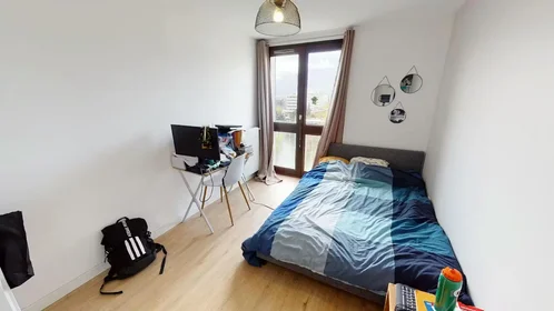 Habitación privada en Rue Gérard Philipe, , imagen 1 de 10