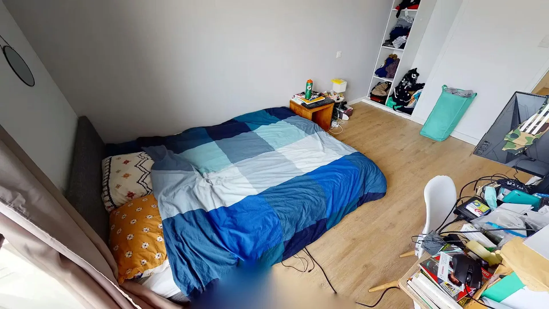 Habitación estudiantil económica cerca del campus en 
