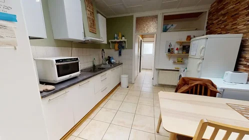 Private room at Rue du Marquisat, , image 8 of 10