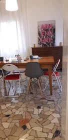 Chambre à louer dans un appartement en colocation à Vicenza