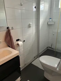 Quarto privado em Gesällgatan, Utby, imagem 6 de 10