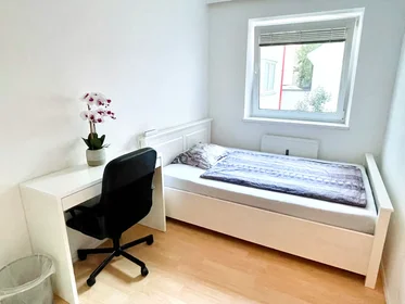 Helles Privatzimmer in {area}
