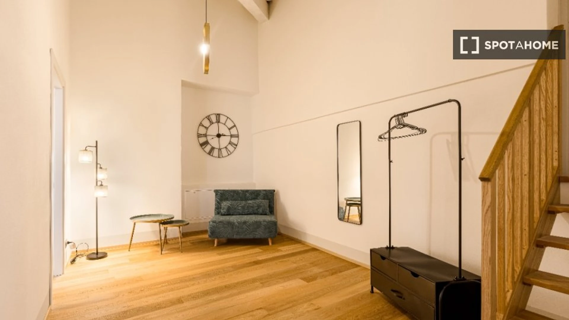 Luminoso e moderno appartamento a Como