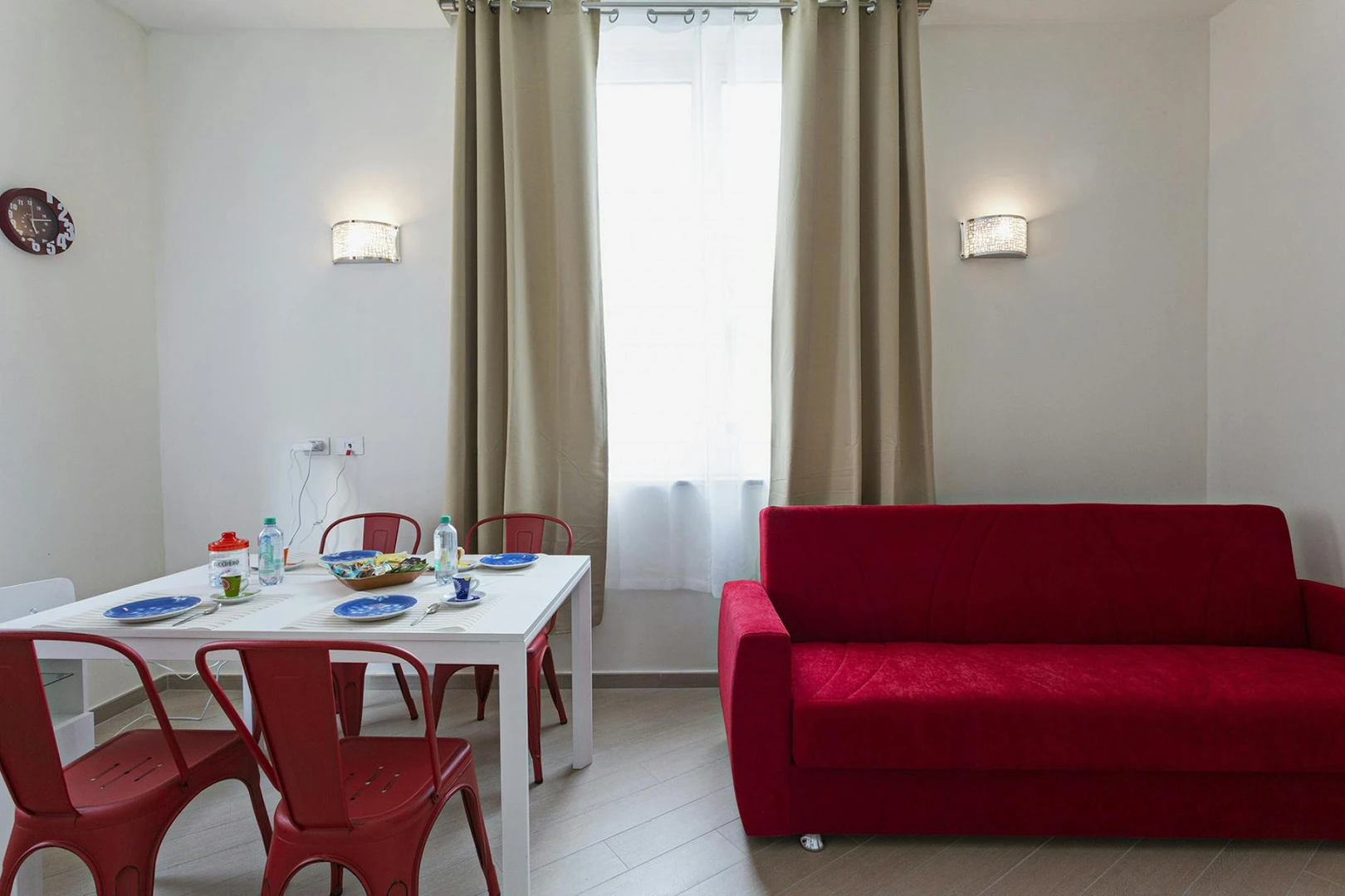 Nowoczesne i jasne mieszkanie w Genua