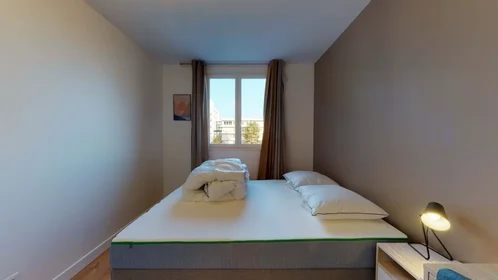 Private room at Boulevard Vauban, Saint-Quentin, image 1 of 3