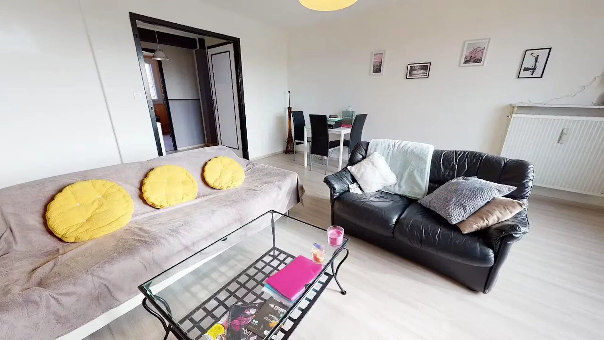 Budget-friendly student room close to campus in 