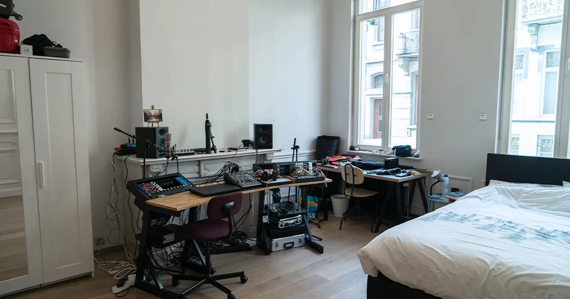 Chambre d'étudiant lumineuse et aérée avec accès facile à l'université dans 