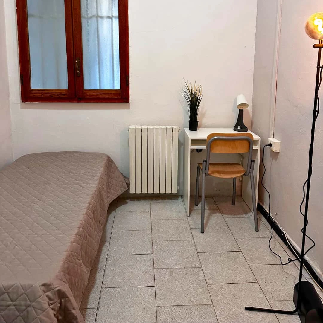 Room for rent with double bed torino