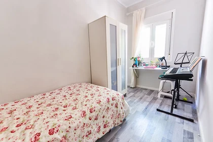 Room for rent in a shared flat in Sevilla