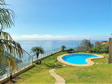 Accommodation with 3 bedrooms in Madeira