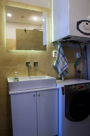 Habitación privada en Pionýrská 247/11, imagen 15 de 22