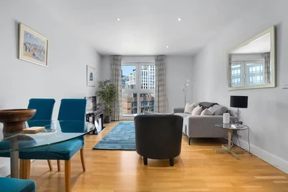 Apartamento entero totalmente amueblado  en City-of-london