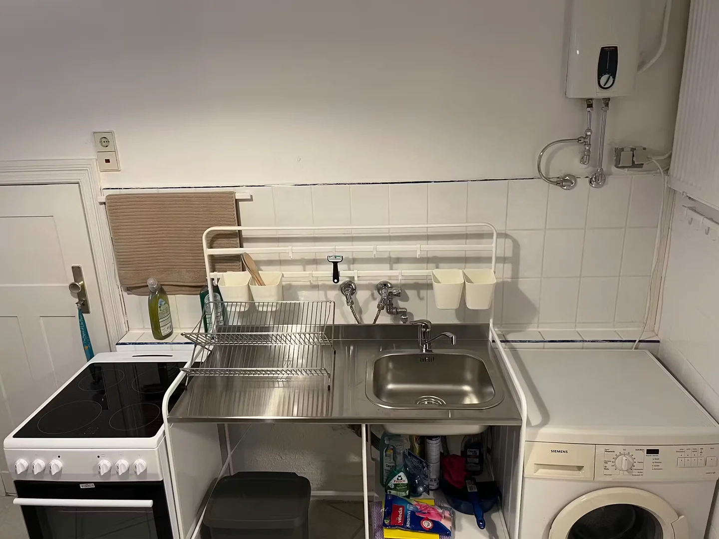 Habitación para estudiantes en  con área de estudio y facilidades compartidas
