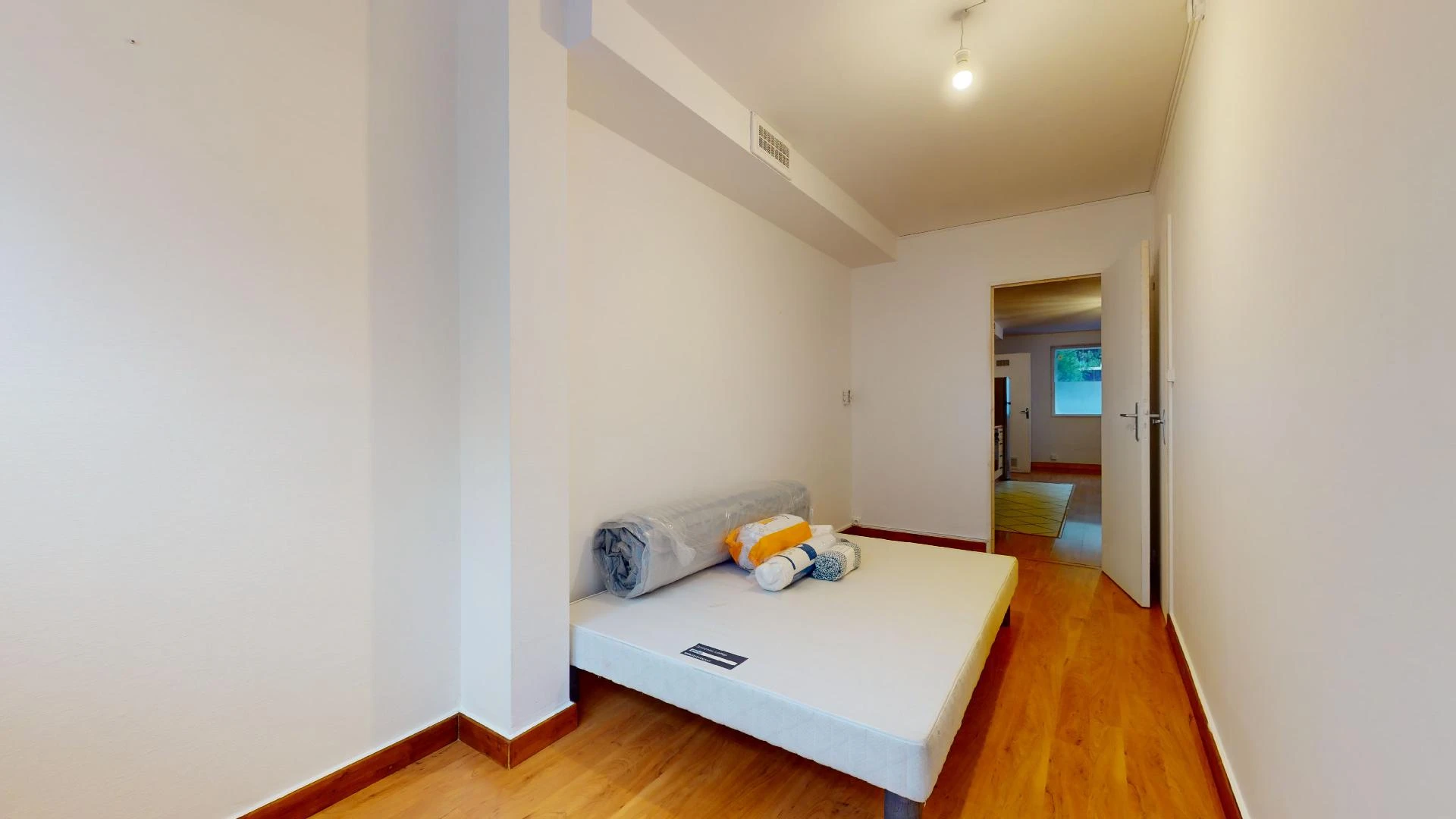Zimmer mit Doppelbett zu vermieten grenoble