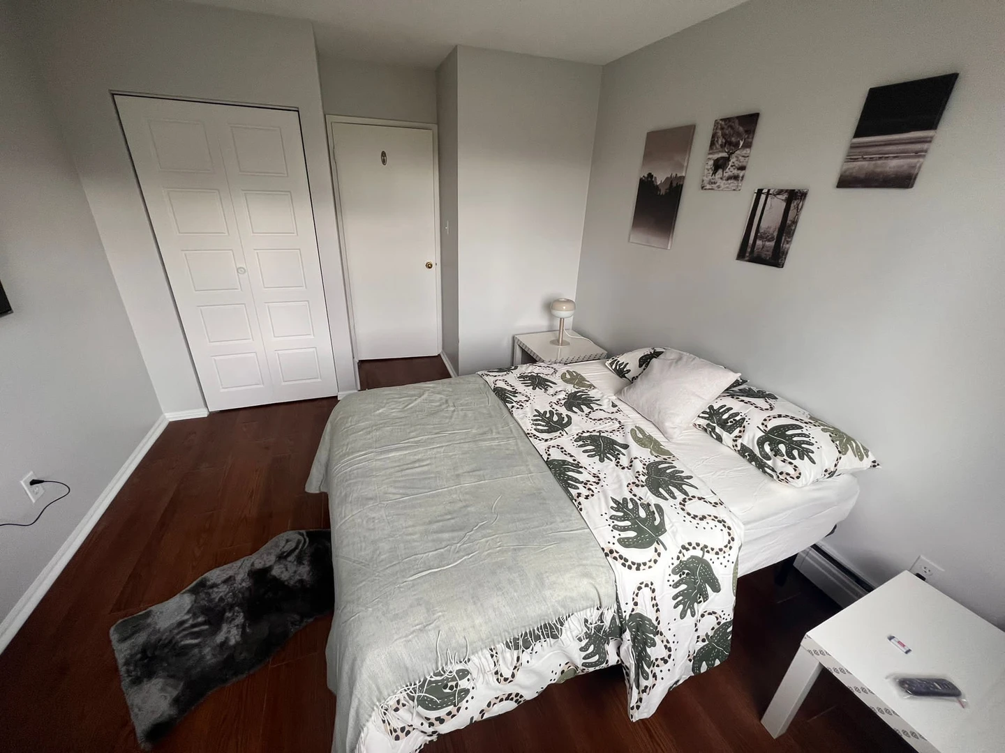 Vancouver de çift kişilik yataklı kiralık oda