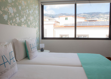 Apartamento moderno e brilhante em Madeira