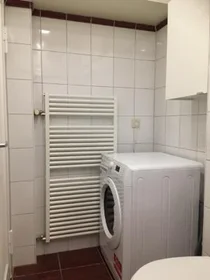 Entire apartment at Würzburger Straße 6, image 8 of 37