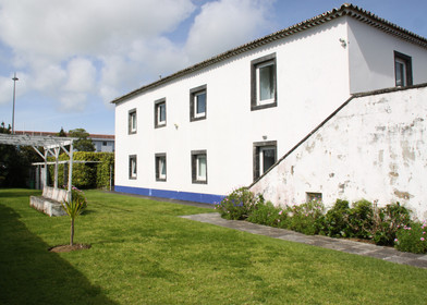 Modern and bright flat in Ponta Delgada