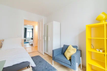 Stanza privata in Bandelstraße, Mitte, immagine 1 di 10