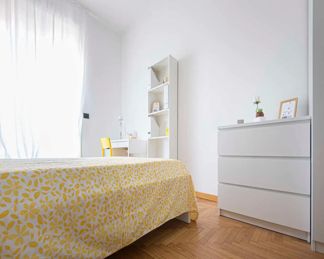 Komfortables und geräumiges Studentenzimmer in