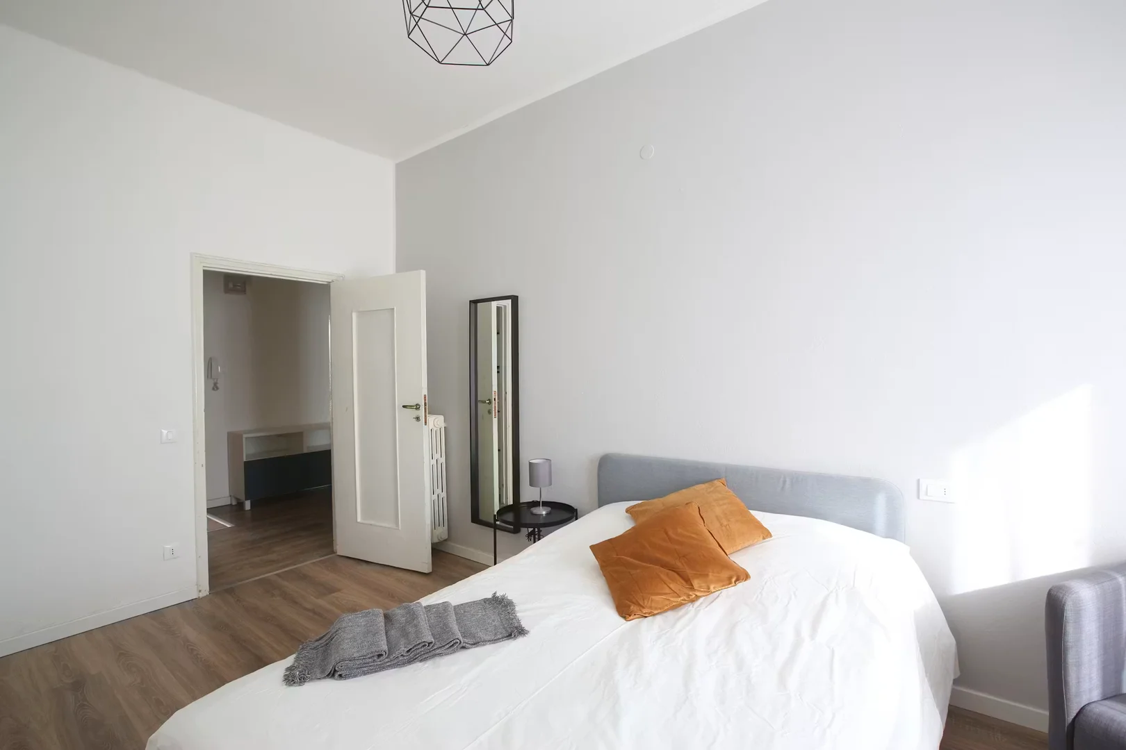 Studentenfreundliches Zimmer in mit modernen Annehmlichkeiten