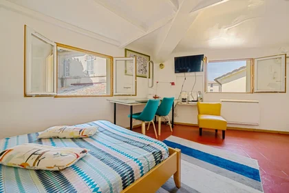 Entire apartment at Rue Finsonius 25, image 6 of 11