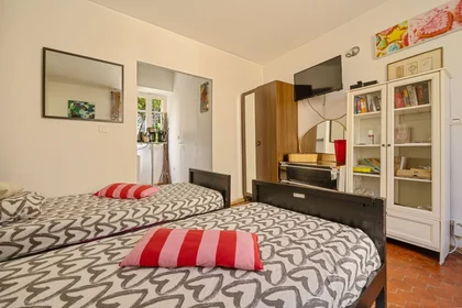 Entire apartment at Rue Finsonius 25, image 9 of 11