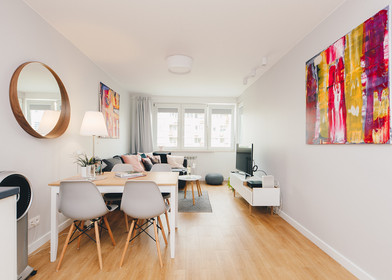 Accommodation with 3 bedrooms in warszawa