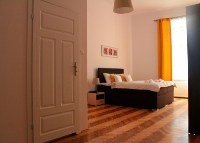 Apartamento totalmente mobilado em krakow