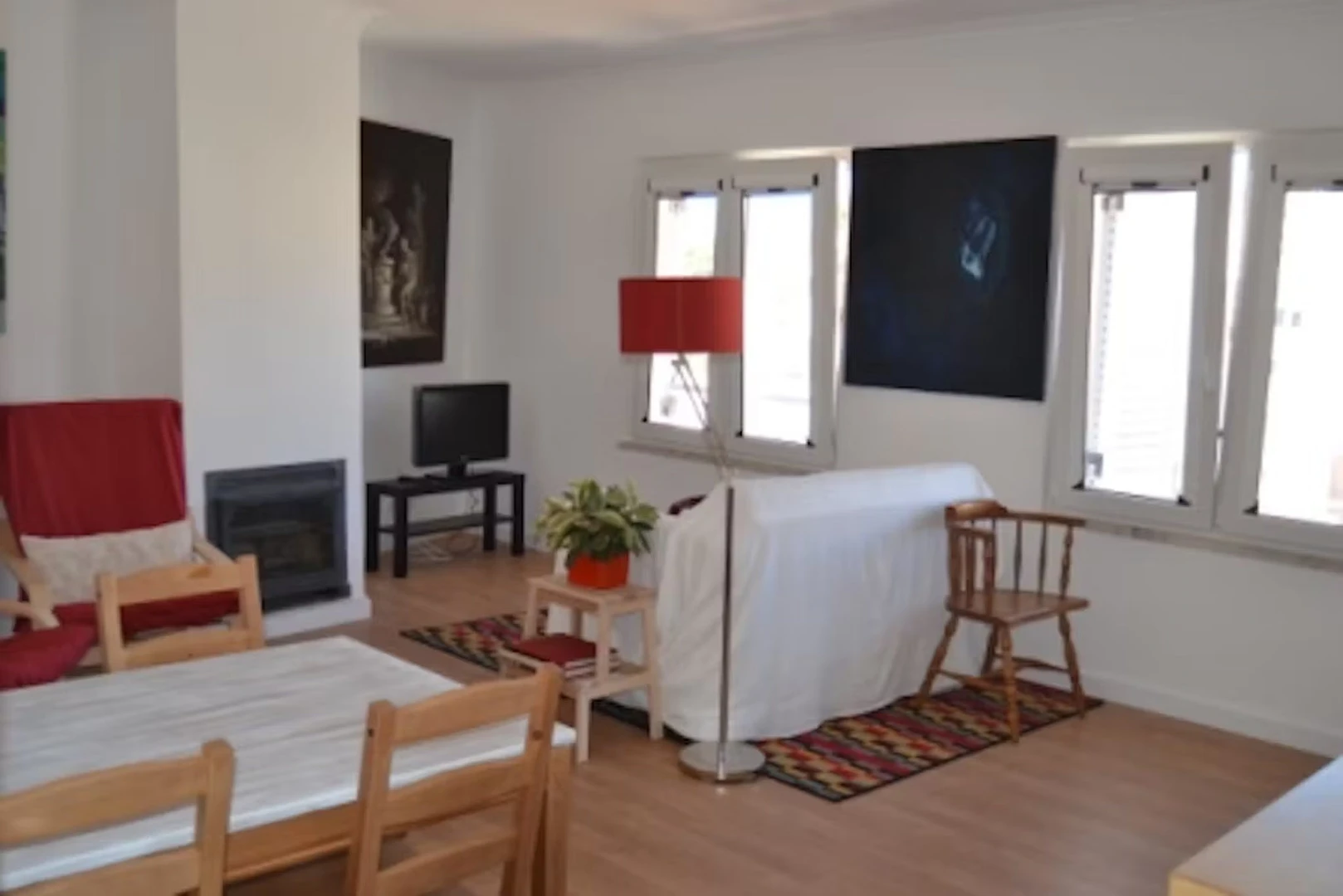 Luminoso e moderno appartamento a Estoril
