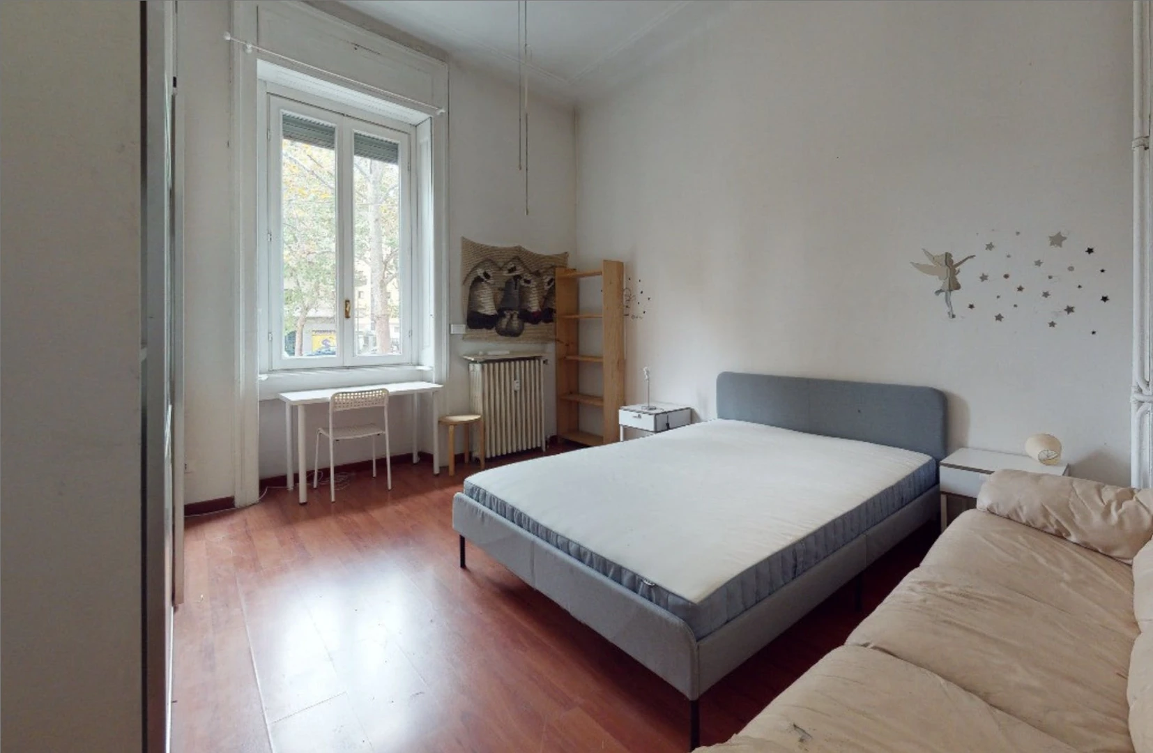 Room for rent in a shared flat in milano