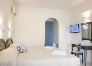 Modern and bright flat in Rethymno